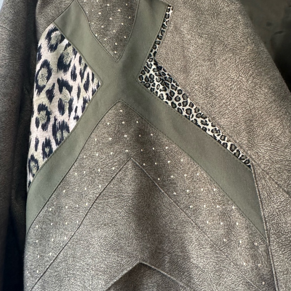 Vintage City Girl Olive Green leopard print studded Women's Jacket size medium - Picture 10 of 14